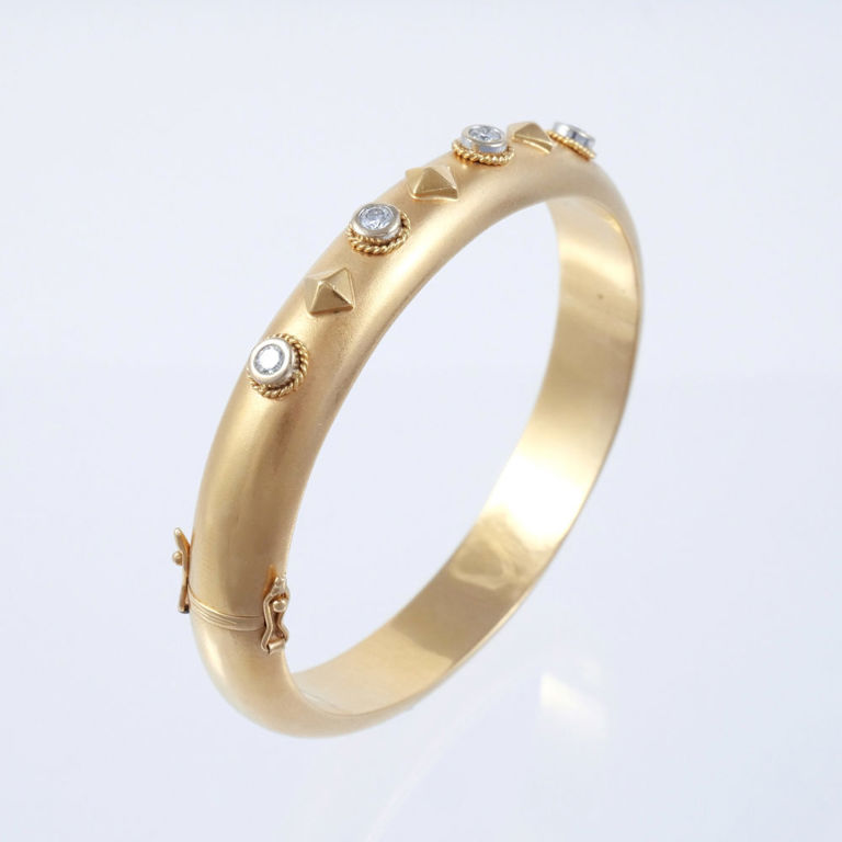 18k Gold Diamond Bracelet