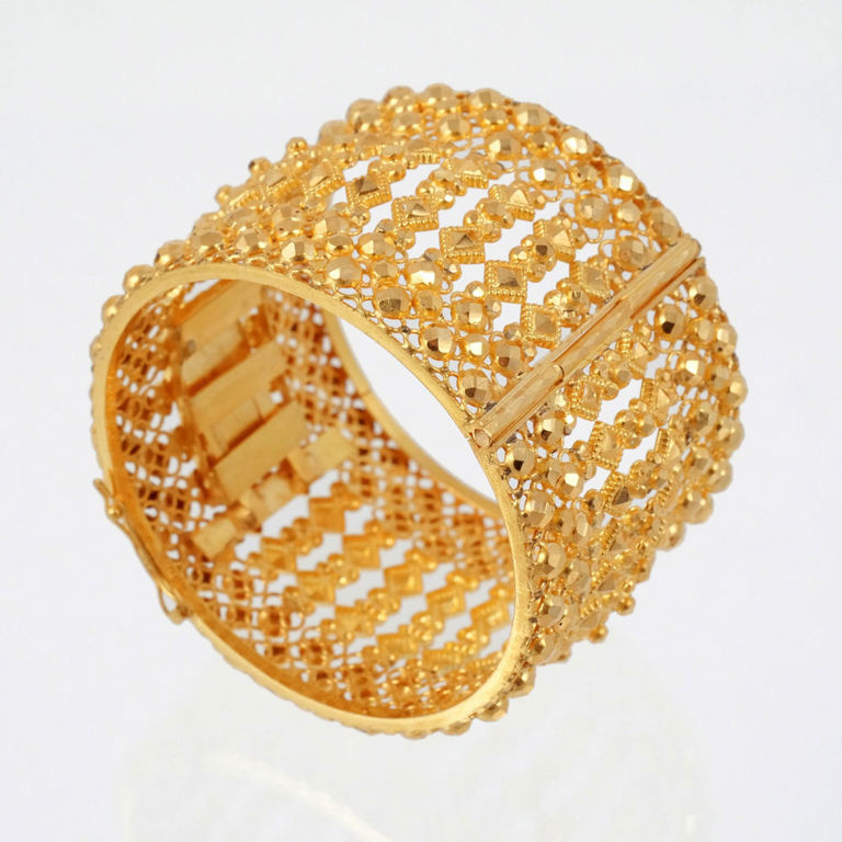 22k Gold Bangle Bracelet