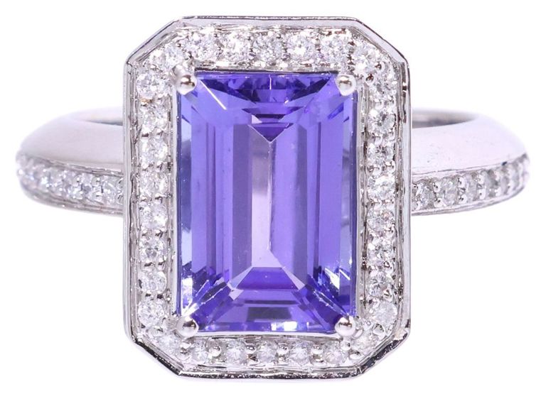 14k Gold Tanzanite and Diamond Ring