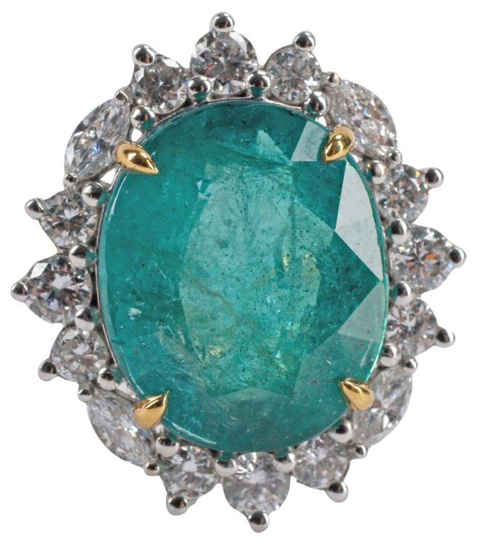 18k Gold Emerald and Diamond Ring