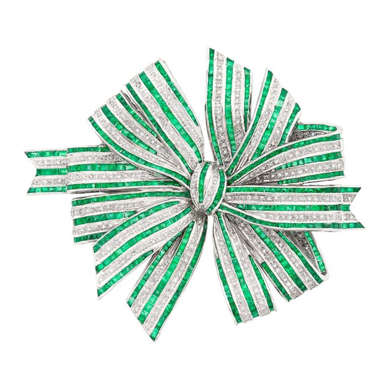 18k White Gold Emerald and Diamond Brooch