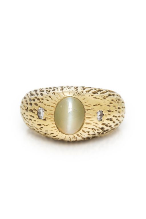 18k Gold Cat's Eye Chrysoberyl and Diamond Ring