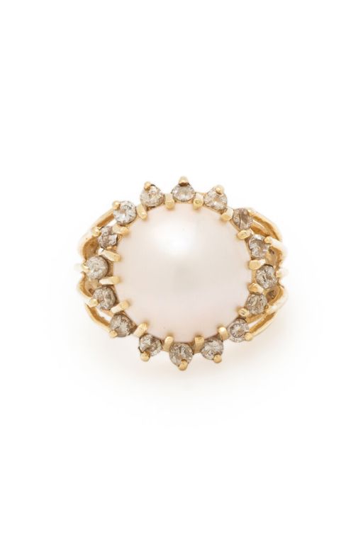 14k Yellow Gold Pearl and Diamond Ring