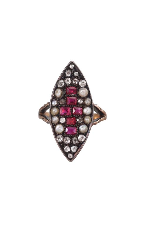 18k Gold Diamond and Ruby Ring