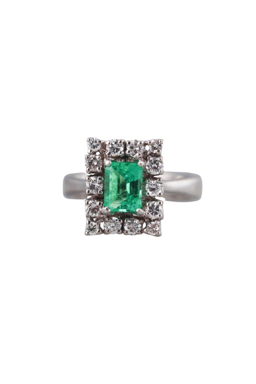 18k Gold Diamond and Emerald Ring