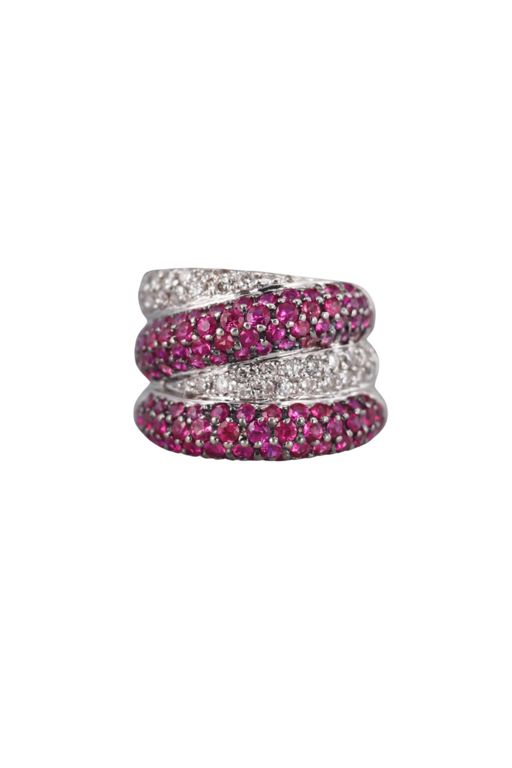 18k Gold Diamond and Sapphire Ring