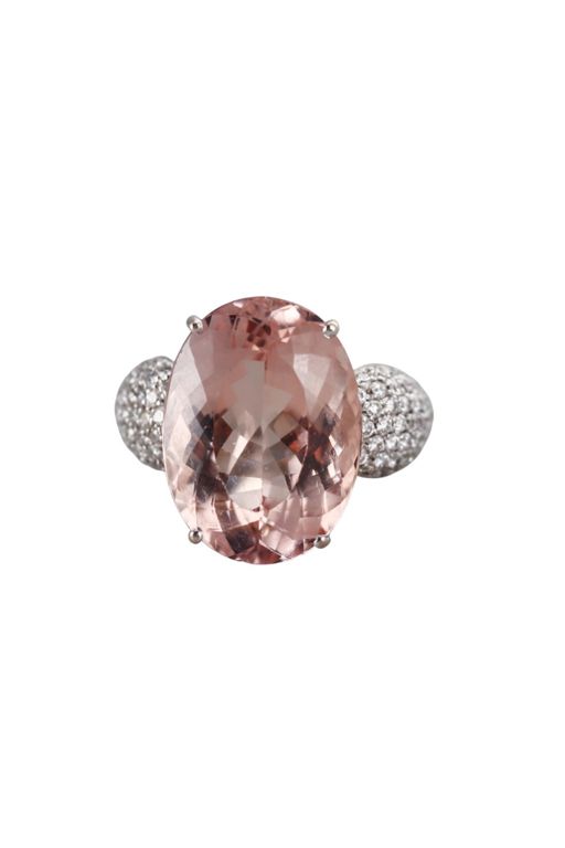 18k Gold Morganite and Diamond Ring