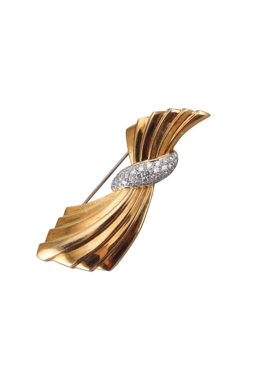 18k Gold Diamond Brooch