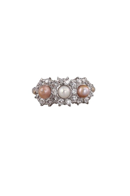 18k Gold Pearl and Diamond Ring