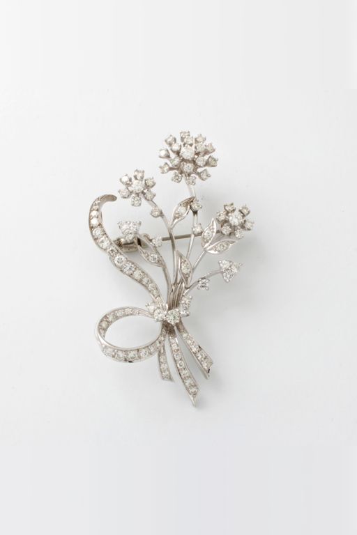 14k White Gold Diamond Flower Pendant/Brooch