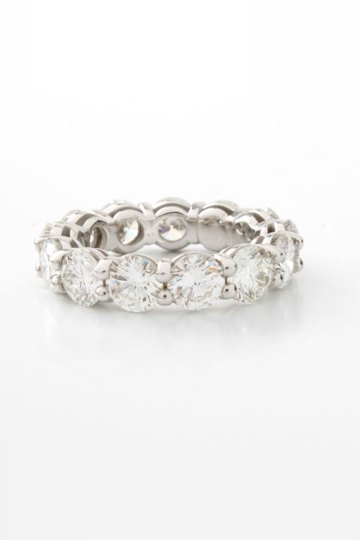 18k White Gold Diamond Eternity Ring