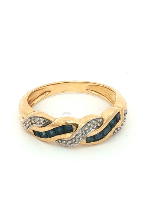 14k Yellow Gold Sapphire and Diamond Ring
