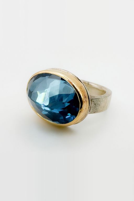 14k Gold Topaz Ring
