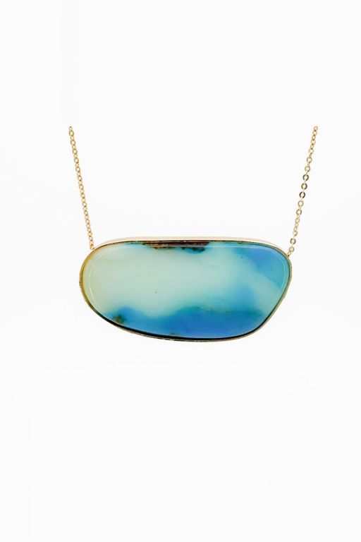 18k Gold Opal Pendant Necklace