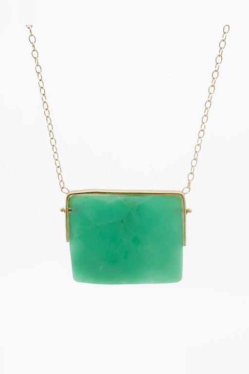 14k Gold Chrysoprase Pendant Necklace