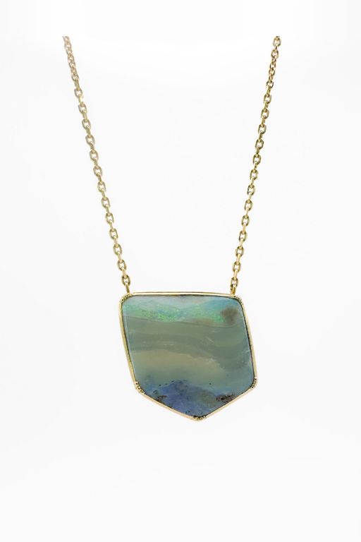18k Gold Opal Pendant Necklace