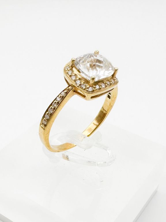 14k Gold Topaz and Diamond Ring