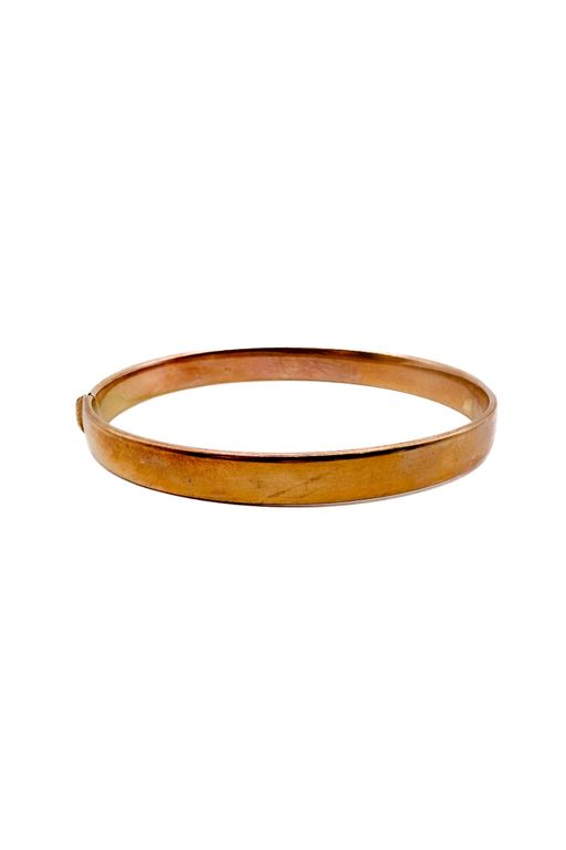 18k Gold Bangle Bracelet