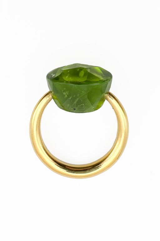 22k Gold Peridot Ring