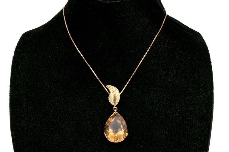 14k Gold Citrine Pendant Necklace
