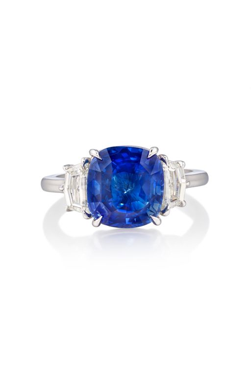 18k Gold Sapphire and Diamond Ring