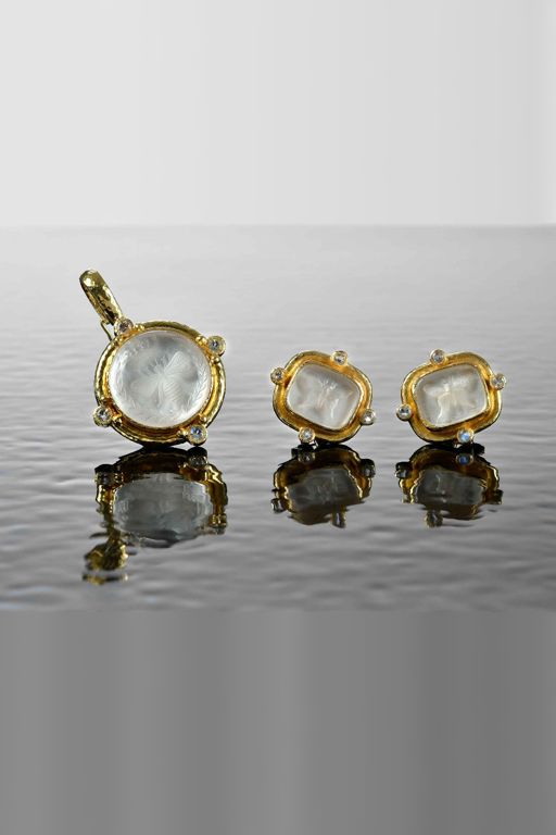 19k Gold Glass, Pearl and Moonstone Jewelry Set