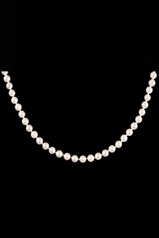 18k Gold Pearl Necklace