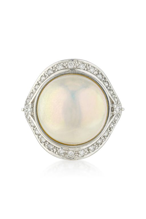 Platinum Pearl and Diamond Ring