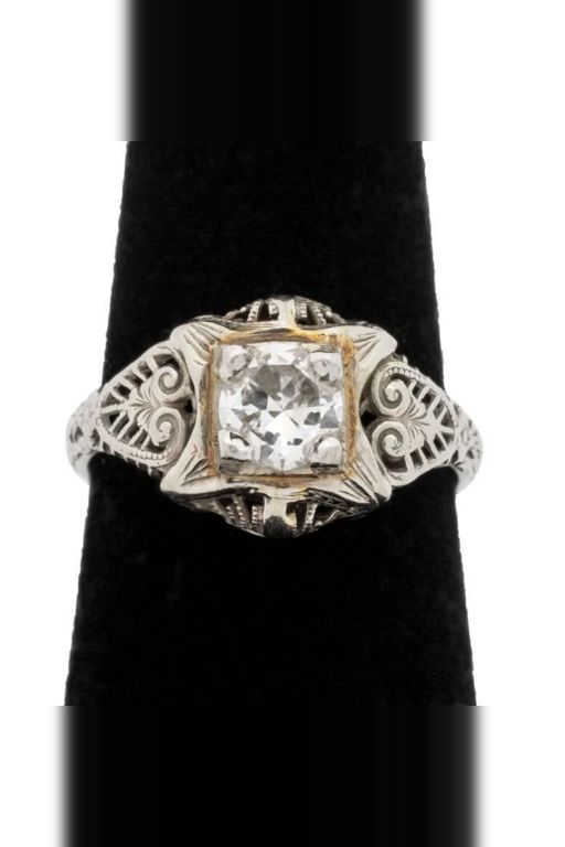 18k Gold Diamond Ring