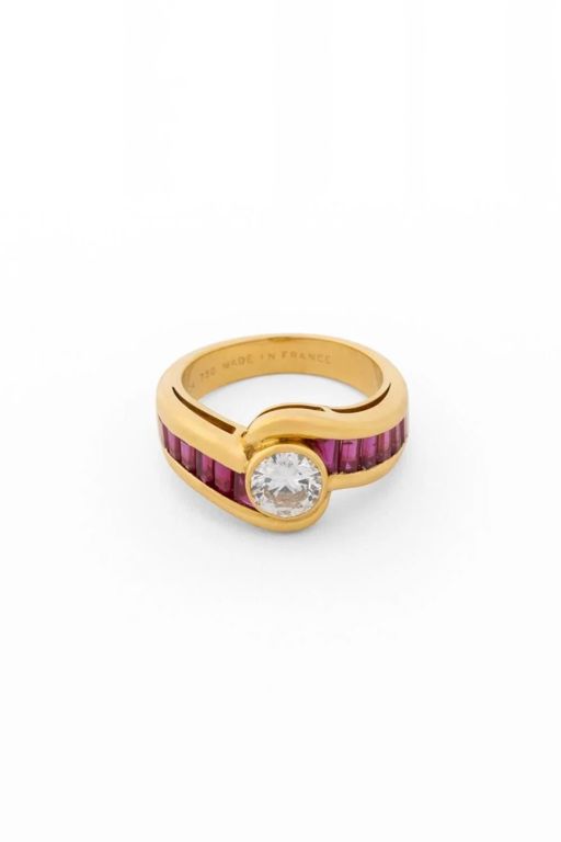 18k Gold Diamond and Ruby Ring
