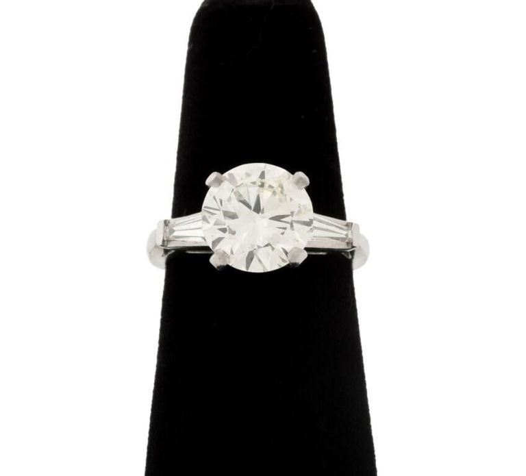 Platinum Diamond Ring