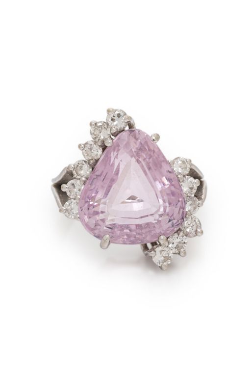 18k White Gold Kunzite and Diamond Ring