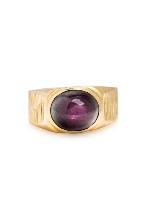 14k Yellow Gold Star Ruby Ring