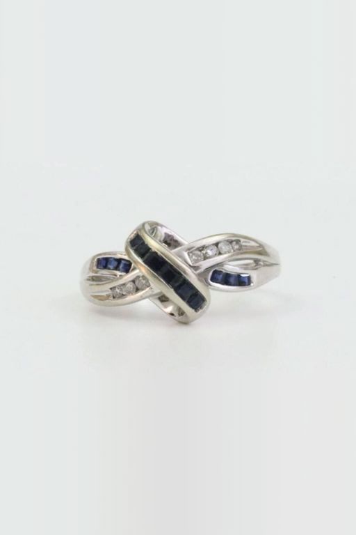 14k Gold Sapphire and Diamond Ring
