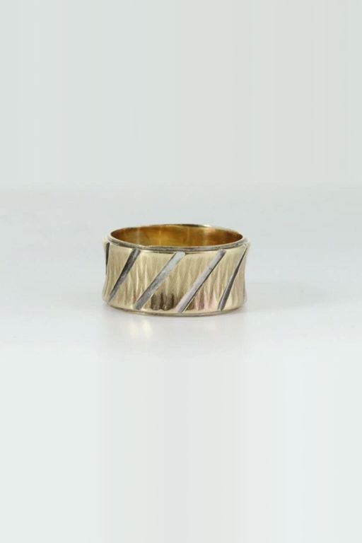 14k Gold Ring