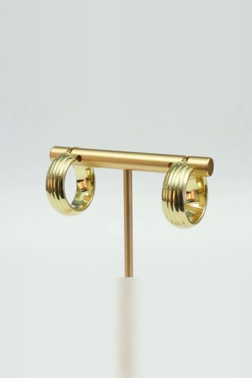 Pair of 18k Gold Hoop Earrings
