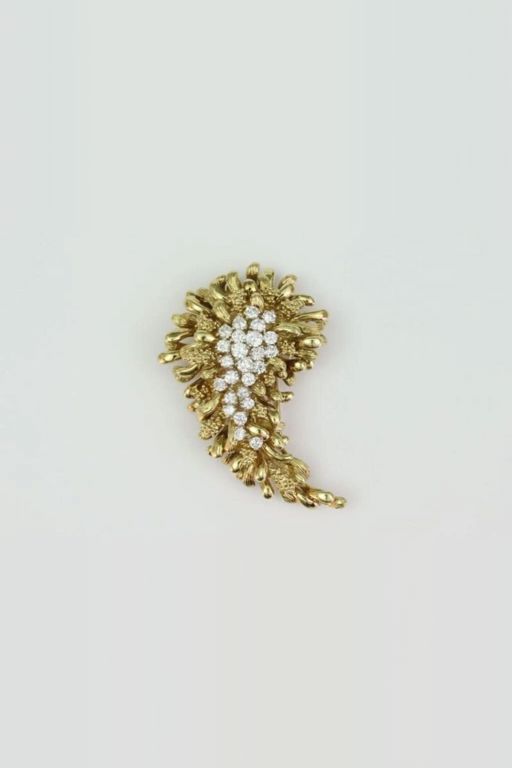 18k Gold Diamond Brooch