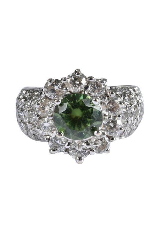 18k Gold Garnet and Diamond Ring