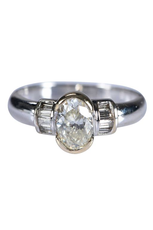 18k Gold Diamond Ring