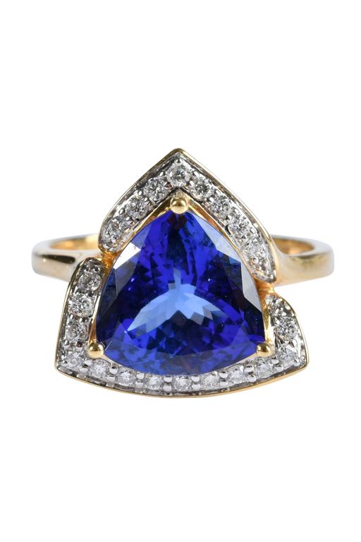 18k Gold Tanzanite and Diamond Ring