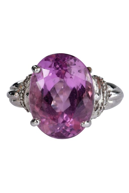 18k Gold Kunzite and Diamond Ring