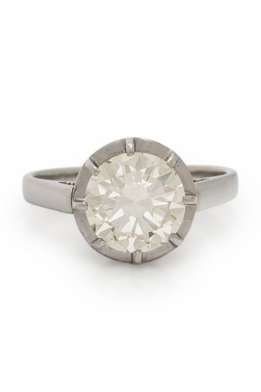 18k White Gold Diamond Ring