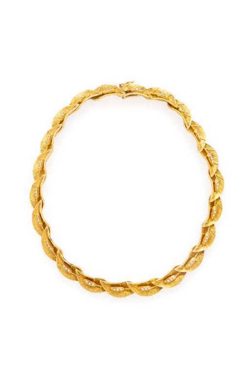 18k Yellow Gold Diamond Leaf Necklace