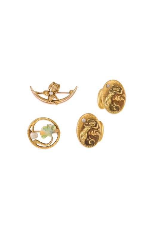 Gold Pearl and Diamond Jewelry Set
