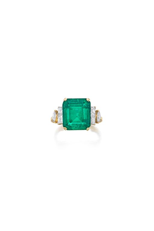 18k Gold Emerald and Diamond Ring