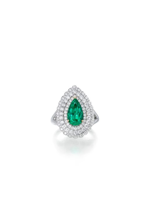 18k Gold Emerald and Diamond Ring