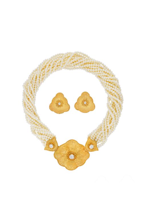 Gold Diamond and Pearl Jewelry Set