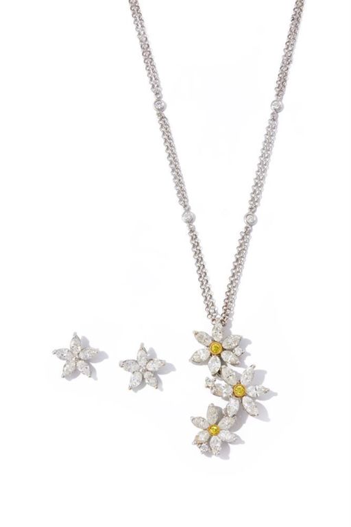 18k Gold Diamond Jewelry Set