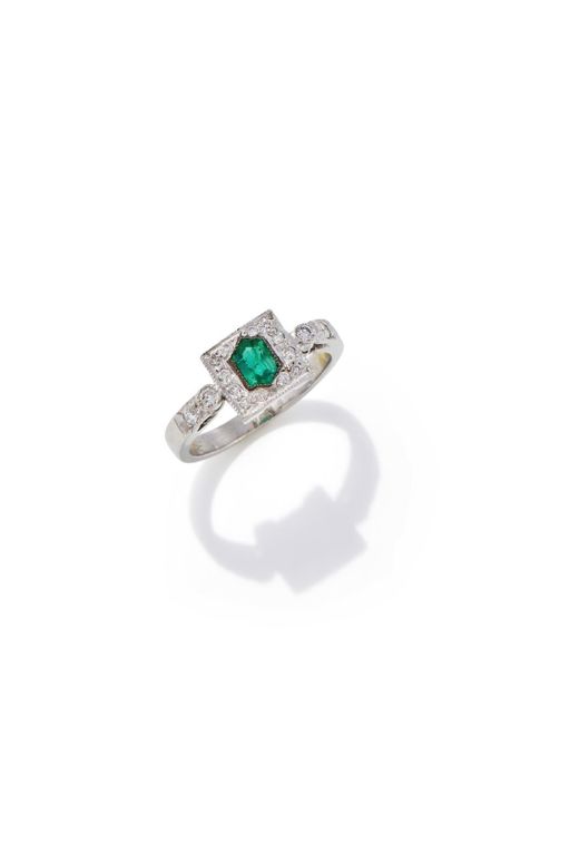 18k Gold Emerald and Diamond Ring
