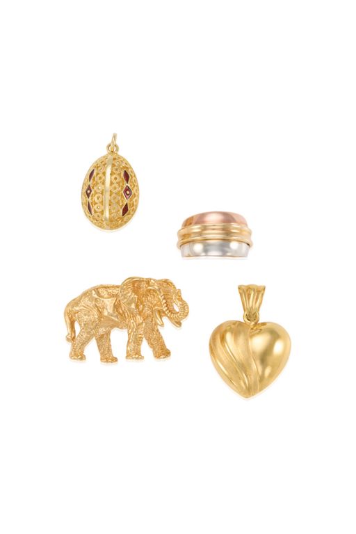 Gold Brooch, Ring and Pendants Jewelry Set